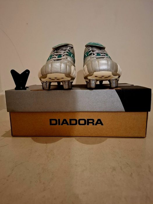 Бутонки Diadora 41/42 н-р с метални шиповеве сменяеми