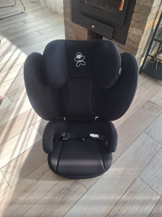 Децко столче за кола