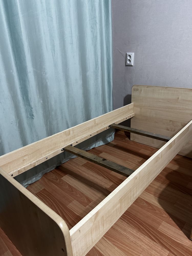 Продам детскую кроватку