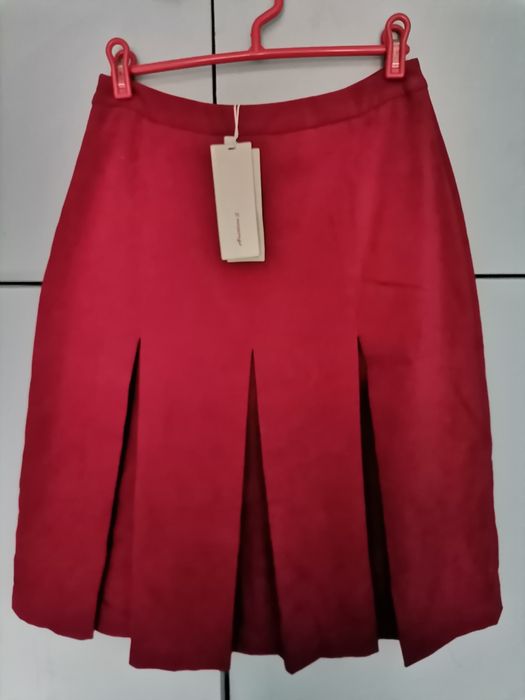 Пола в бордо на Аристон С