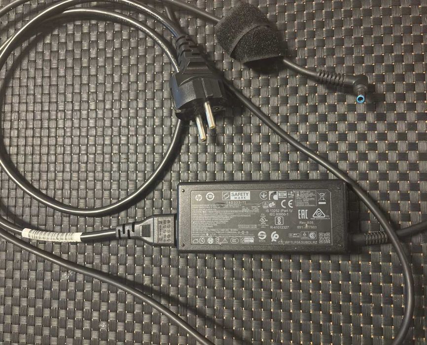 Laptop HP 15-DA0X, i5 8250, placa video dedicata MX130 4gb