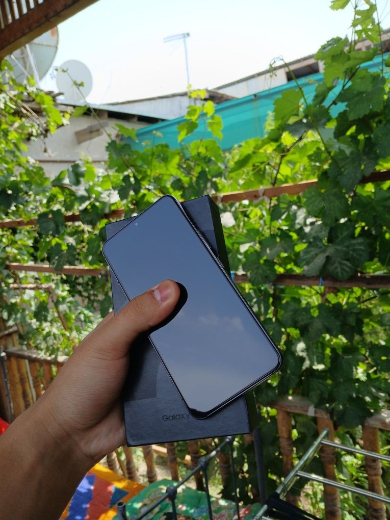 Samsung S22 САТЫЛАДИ