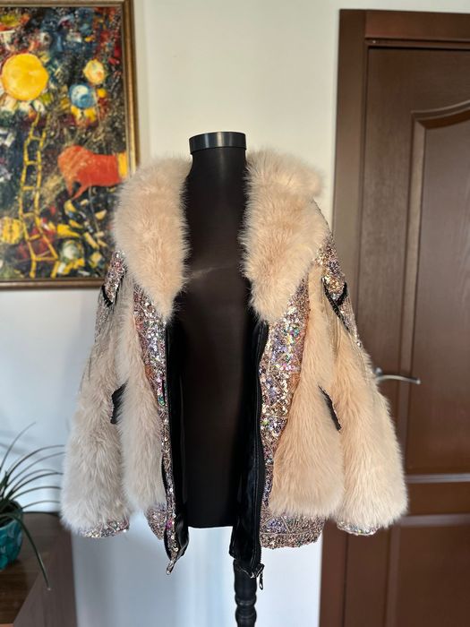 Палто с косъм и пайети