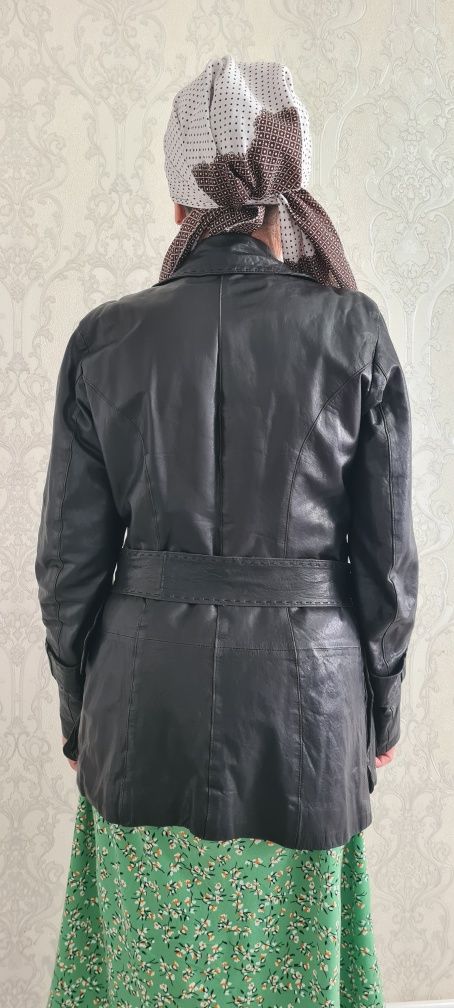 Продам кожаную куртку!!