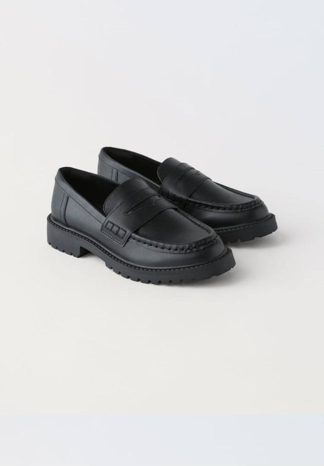 Новые Лоферы Zara школьные туфли для мальчика 33 и 36рр Зара обувь