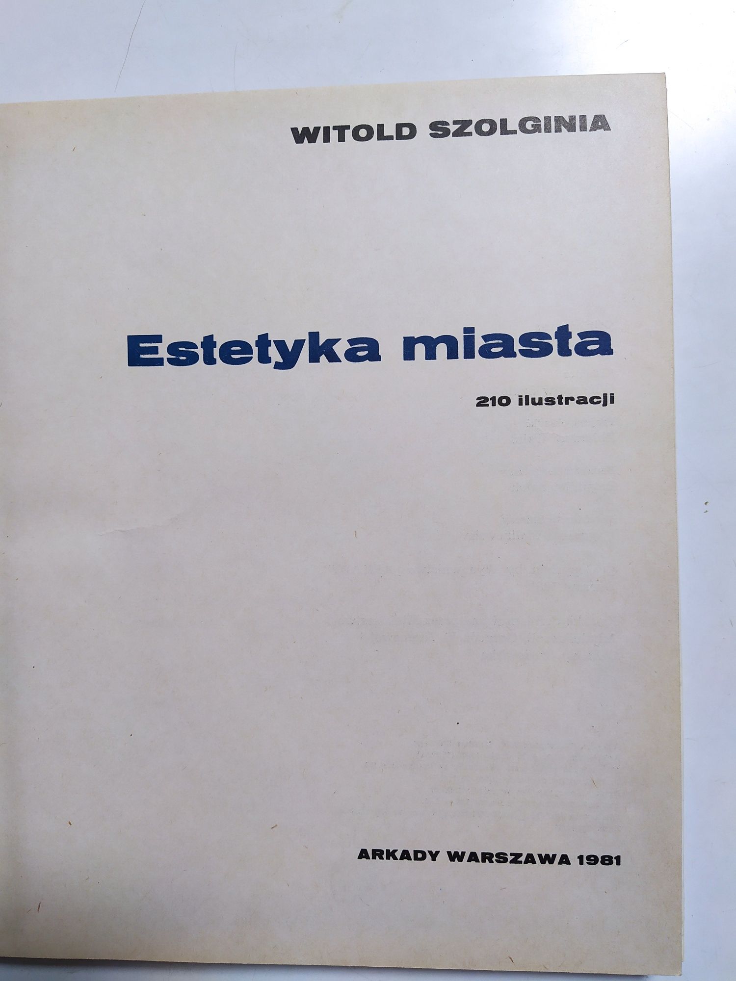 Продам книги по архитектуре Польши на польском языке и Чехии