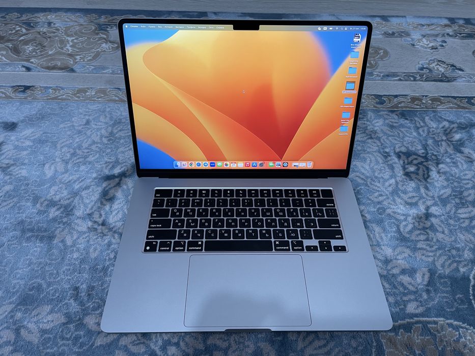 Продам MacBook Air 15