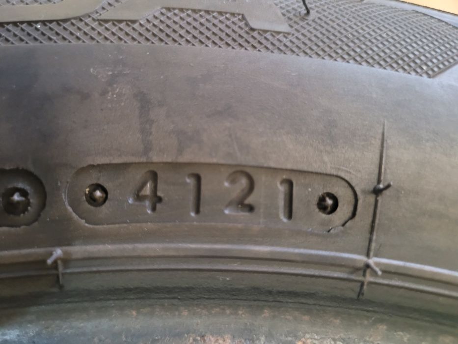 Продавам зимни гуми R15