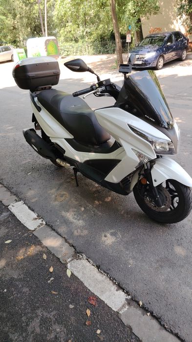 Kymco x Town 300