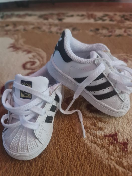 Adidasi + papuci de casa(25)cadou