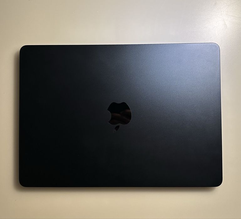 MacBook Air M2 512 GB (13-инчов)