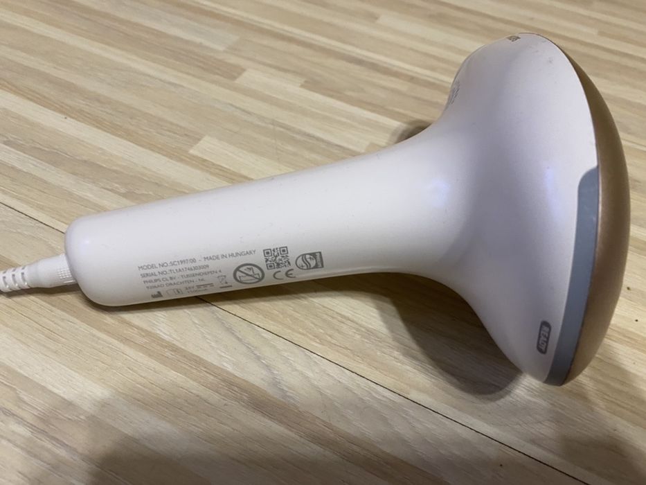 Epilator Philips - Aparat IPL pentru îndepărtarea părului