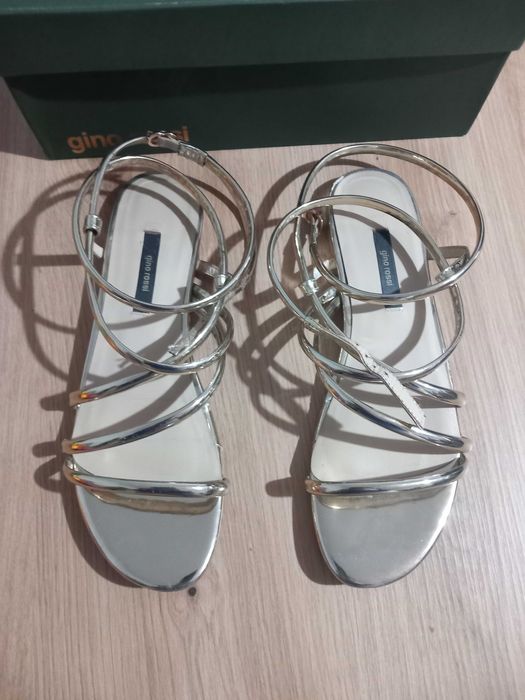 Дамски сандали Gino Rossi - естествена кожа