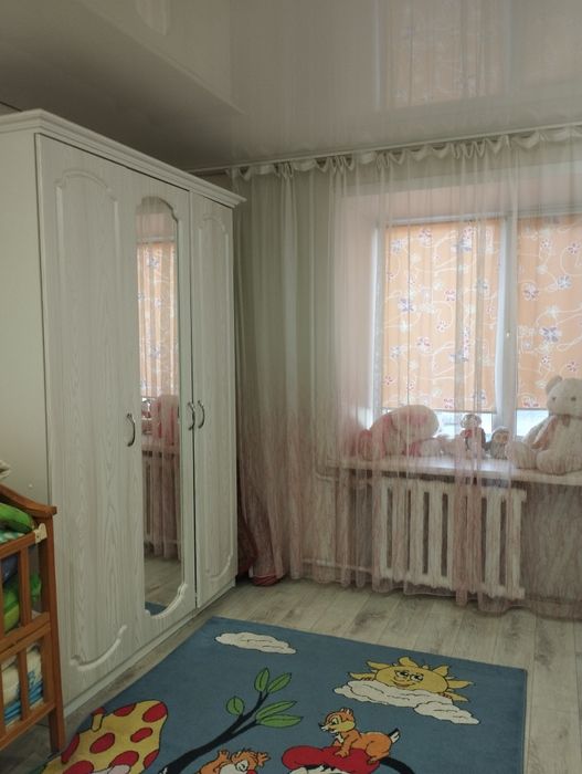 Продам 3-х комнатную улучшенную м- н Даниял.
