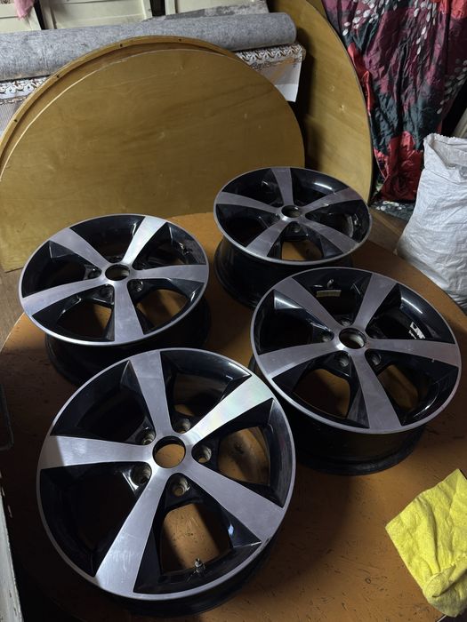 Продам R16 диски