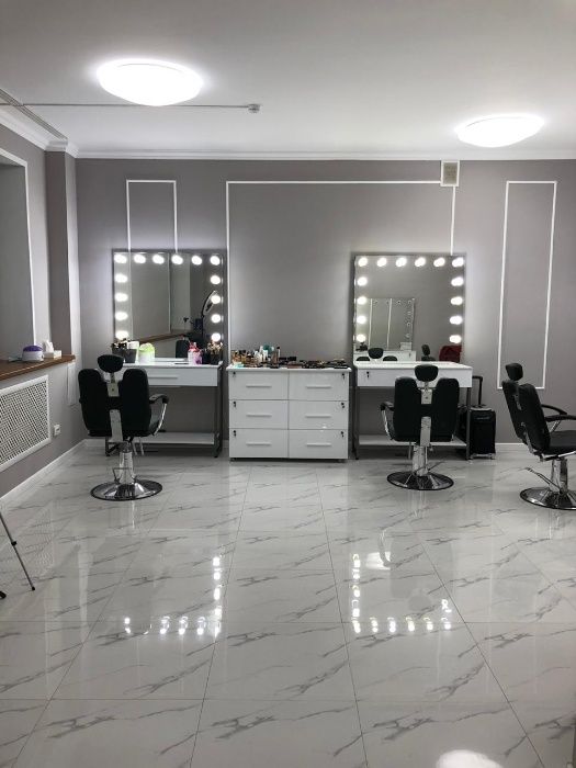 Зеркала для салонов красоты (Изготовление на заказ)