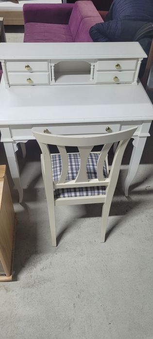 Măsuță de machiaj