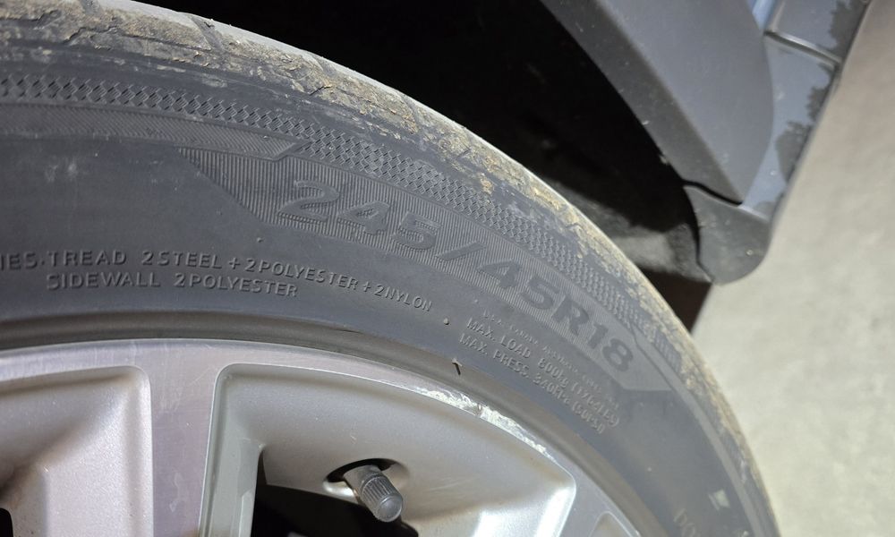 Летни автомобилни гуми 4 бр. 245 / 45 / R18 Hankook
