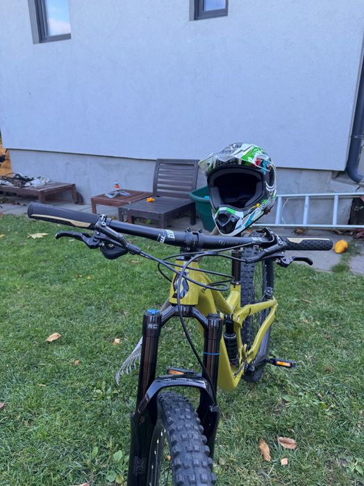 Vand Scott Ransom 26”, ful suspension
Bonus: cască O’Neill inclusă .