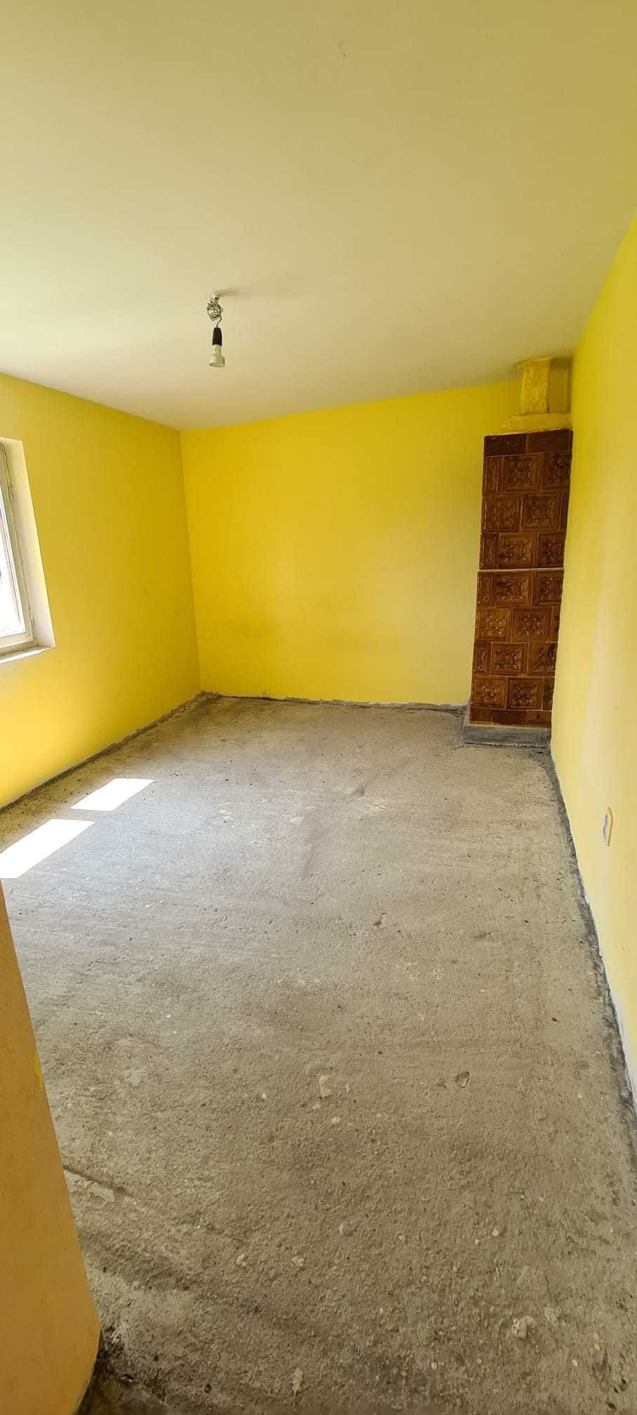 Casă solidă P+1 La gri + teren intravilan și extravilan generos