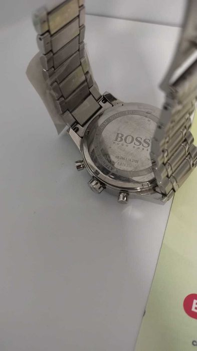 (AG 35) Ceas barbatesc Boss B.33118 / 400 lei