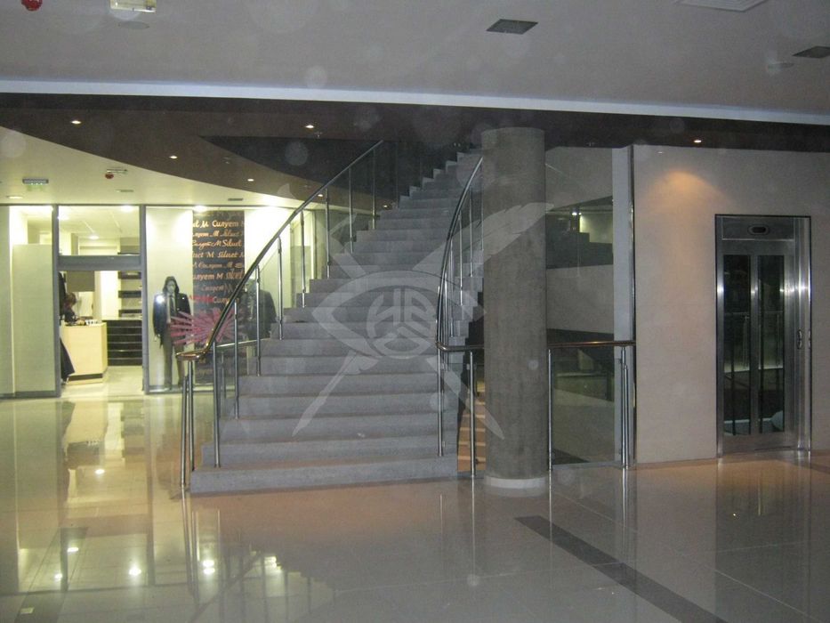 Продава се Магазин в София, Младост 3 - 107 кв.м за 1300 €/кв.м - Снимка #2