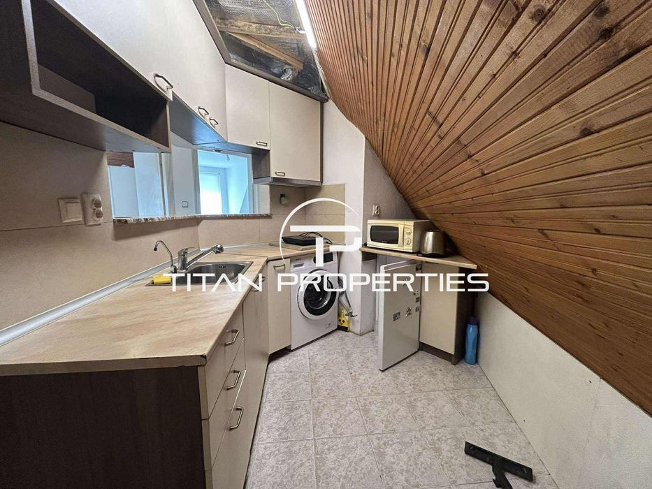 Тристаен апартамент, под наем, Червен Площад