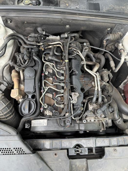 Dezmembrez Audi A5 B8 8T Coupe 2.0 TDI 170 CP – cod motor CAHA – 2010