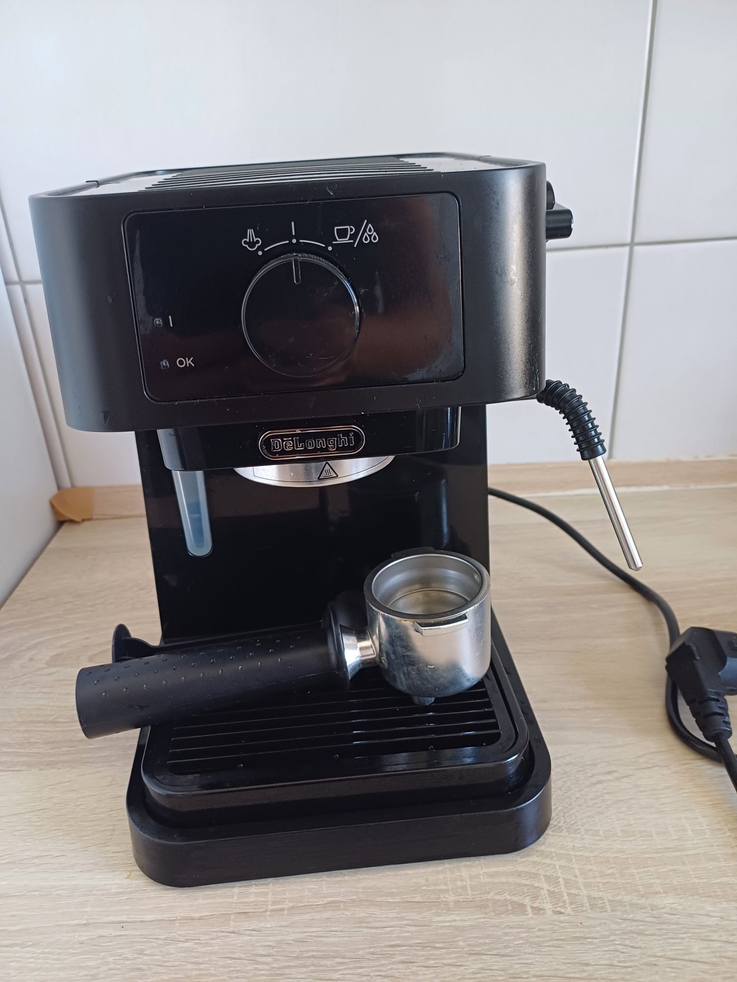 Masina de cafea DeLonghi