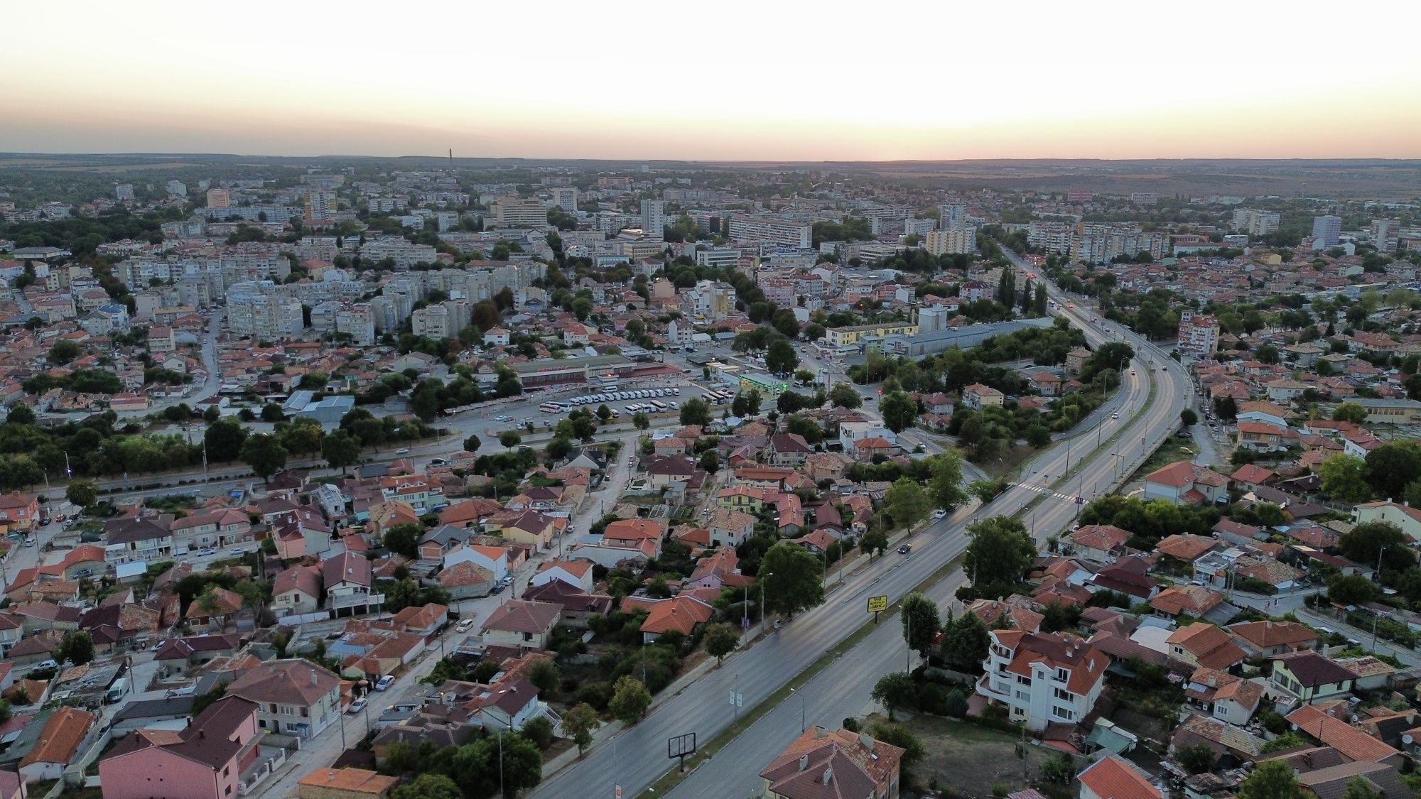 Услуги с дрон висококачествено заснемане на снимки и видеа