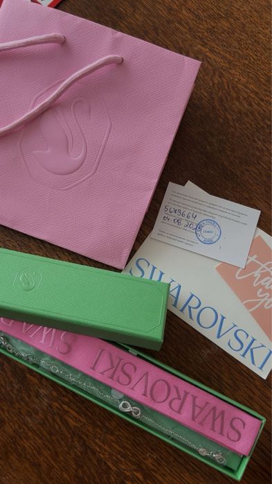 Сребърна гривна swarovski