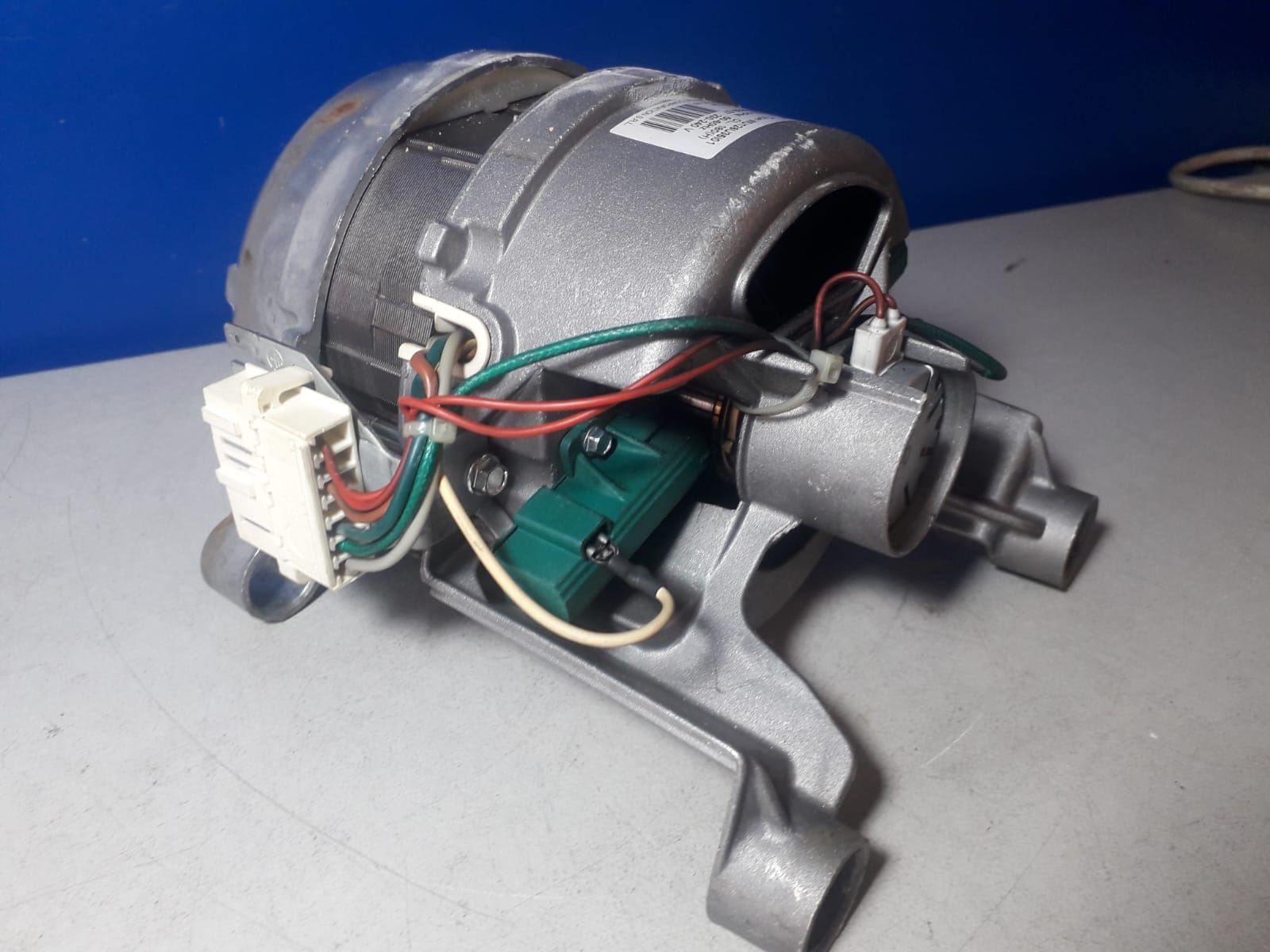 Motor masina de spalat Indesit , 6 pini