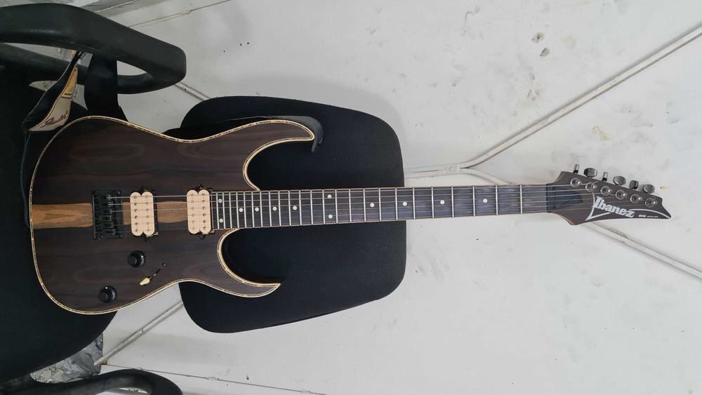 Ibanez RG series RGEW521ZC електрическа китара DiMarzio