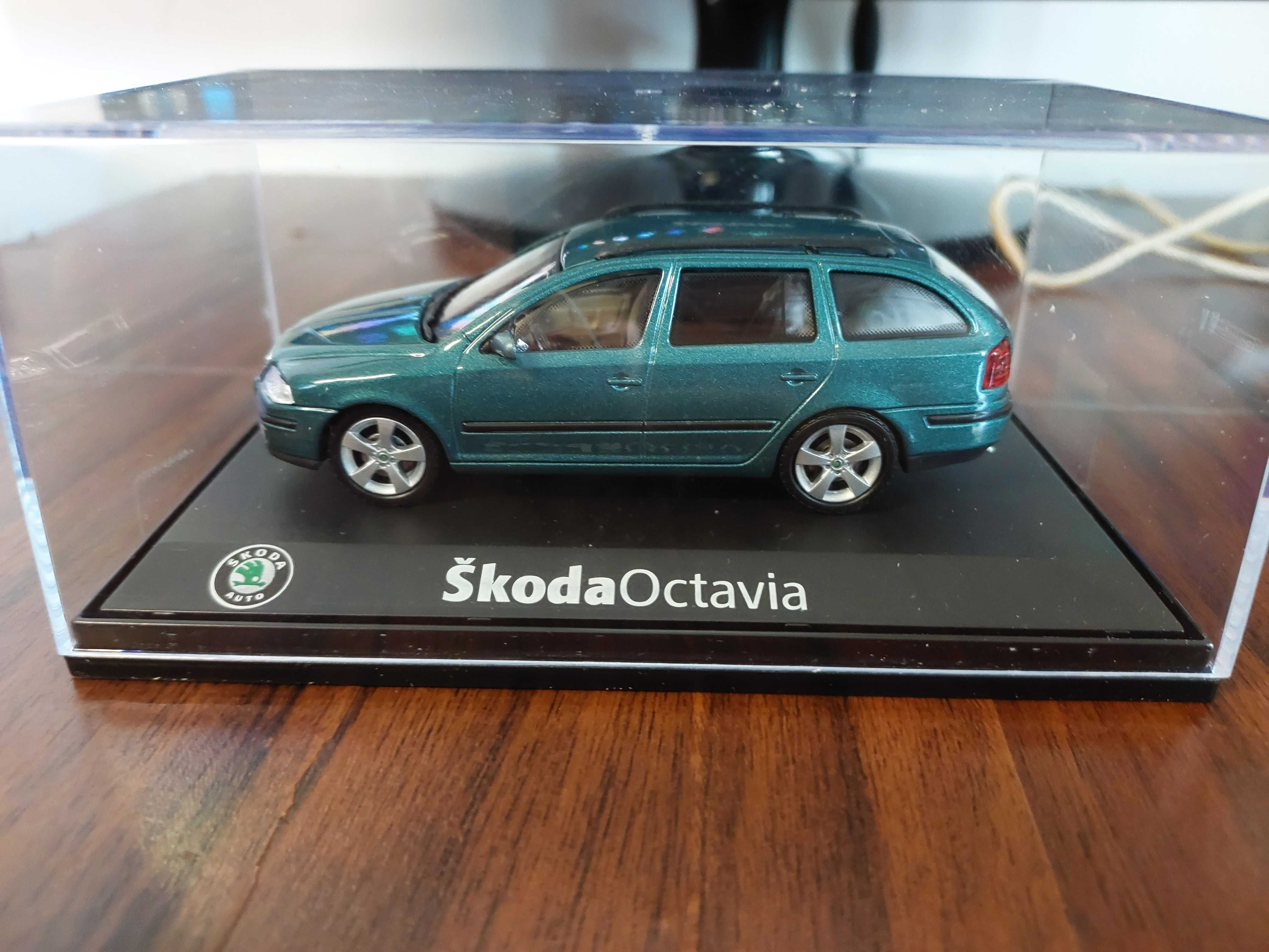 Macheta SKODA OCTAVIA 2 COMBI 2004 - Abrex, 1/43, noua.