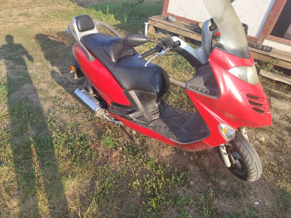 Vând/schimb scuter Kymco Grand Dink 125 - permis cat B
