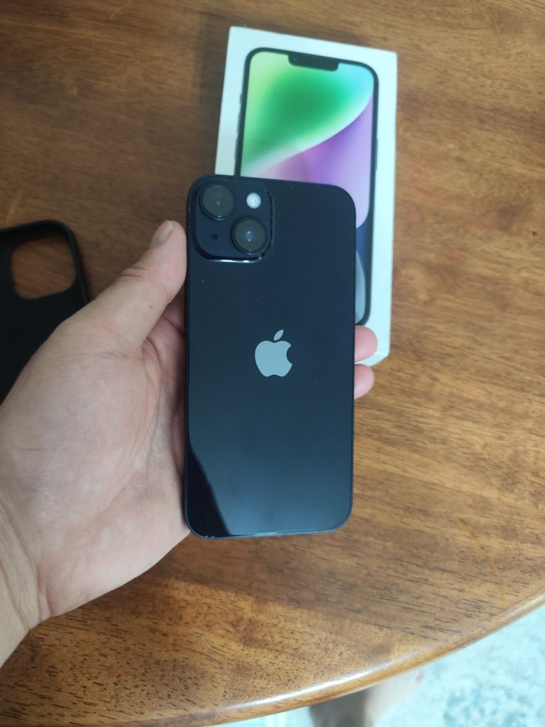 Продам iPhone 14 128Gb