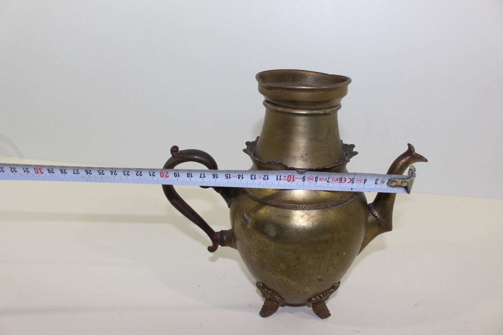 Уникален Антикварен масивен бронзов чайник от началото на миналия век.