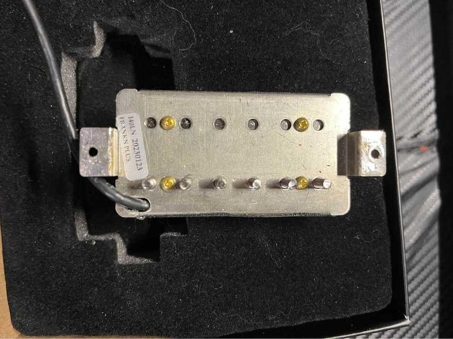 EVH Frankenstein Plus адаптер за китара