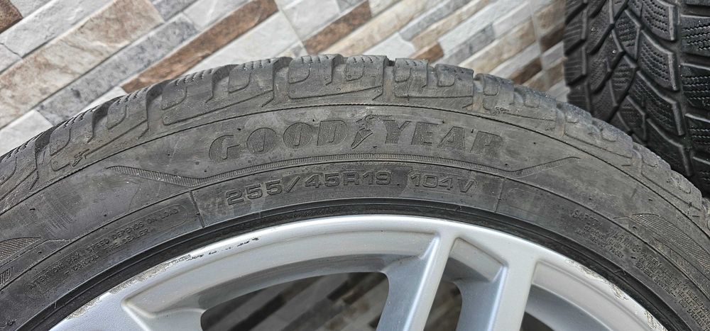 Оригинални Джанти с гуми за AUDI 19 Zola " S-LINE