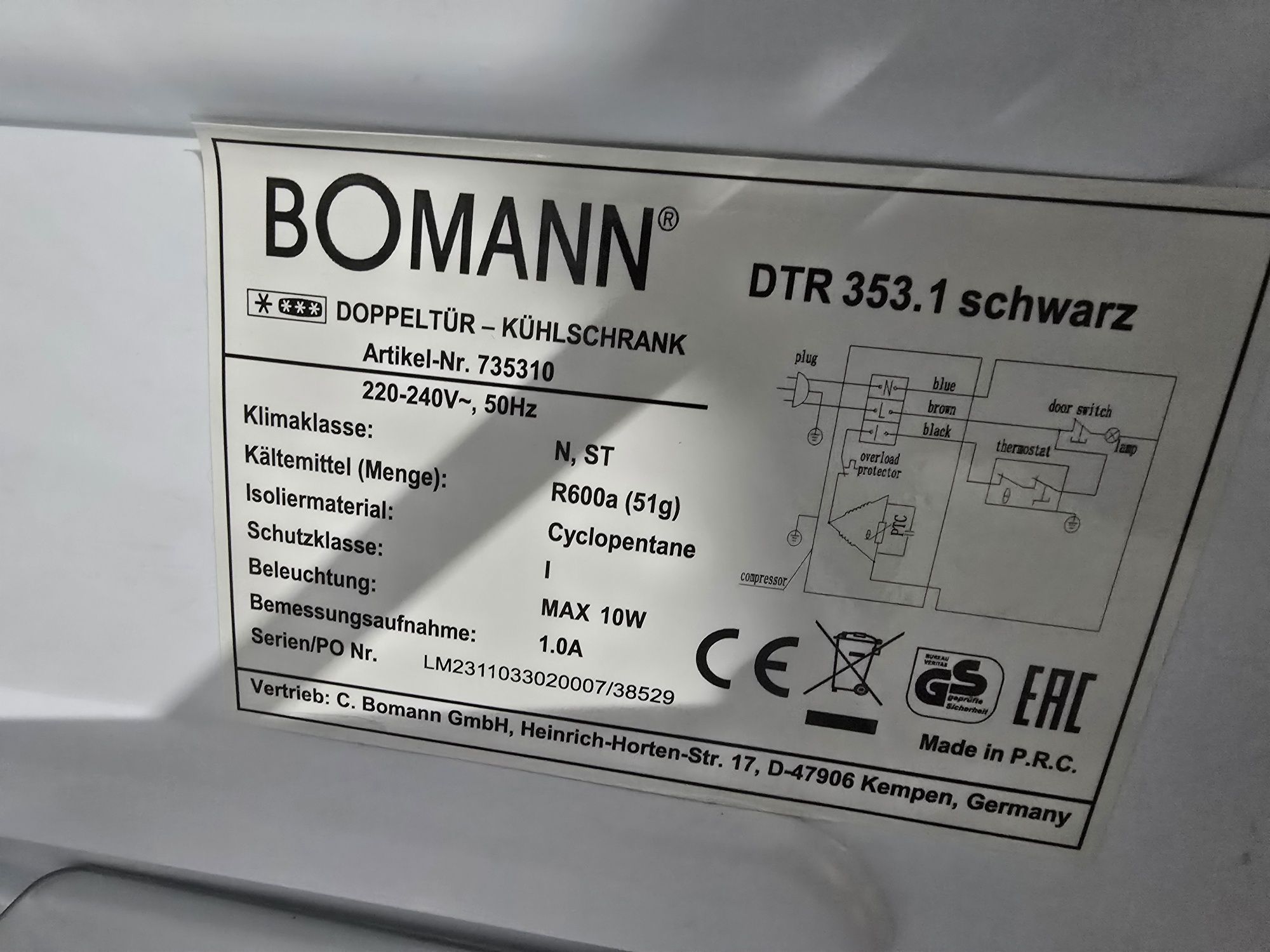 Черен ретро хладилник Боман/Bomann 144 см