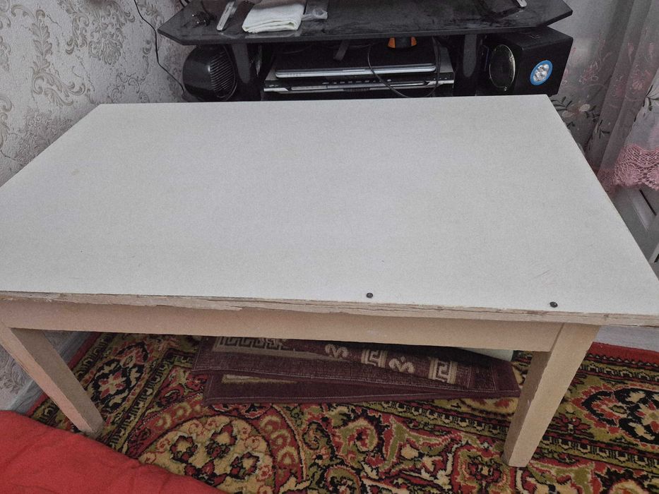 Стол очень хороший