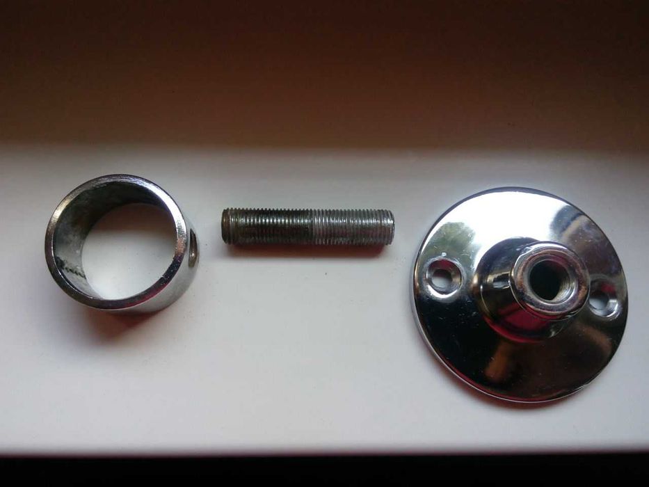 крепление для змеевика (полотенцесушилки)