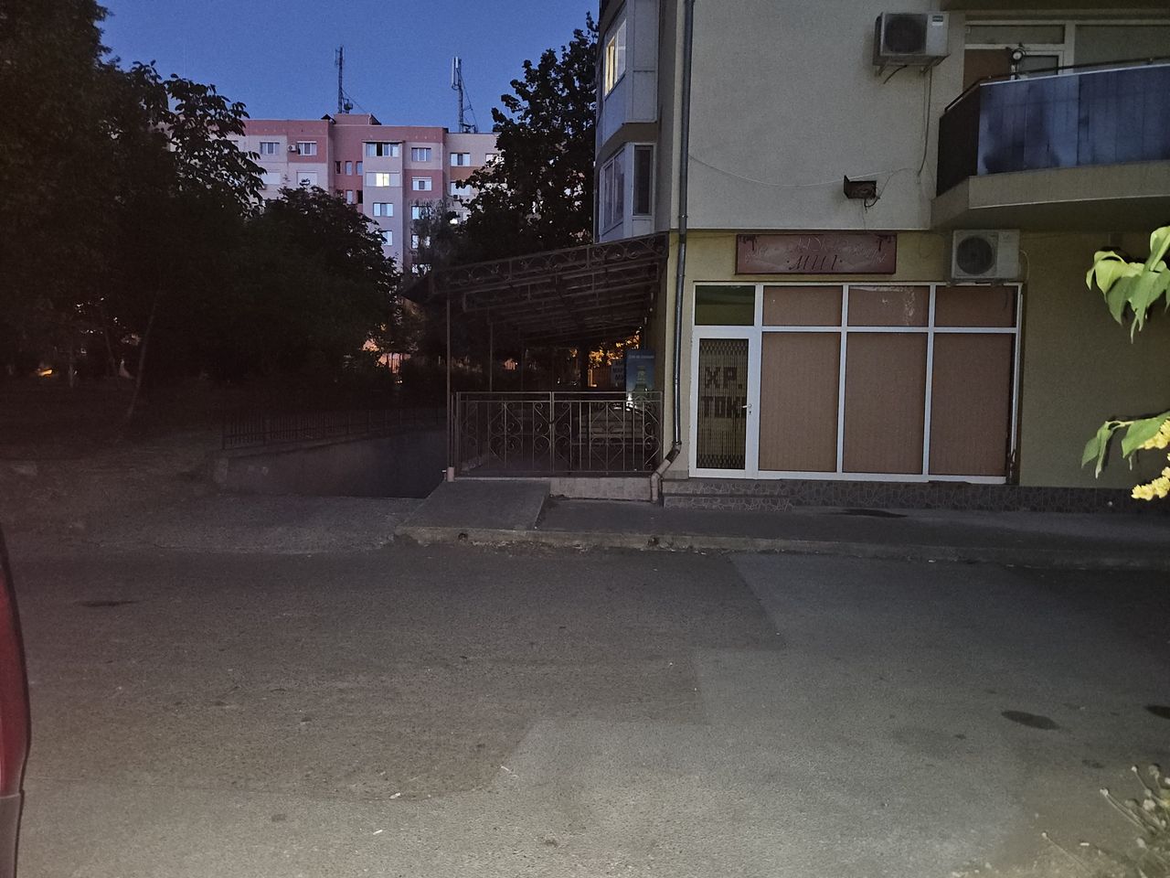 Продава се Гараж / Паркомясто в Благоевград, Струмско - 15 кв.м за 666 €/кв.м - Снимка #5