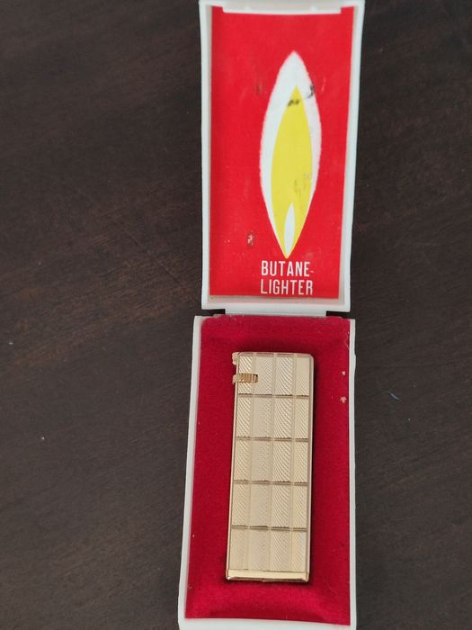 Vand brichetă vintage