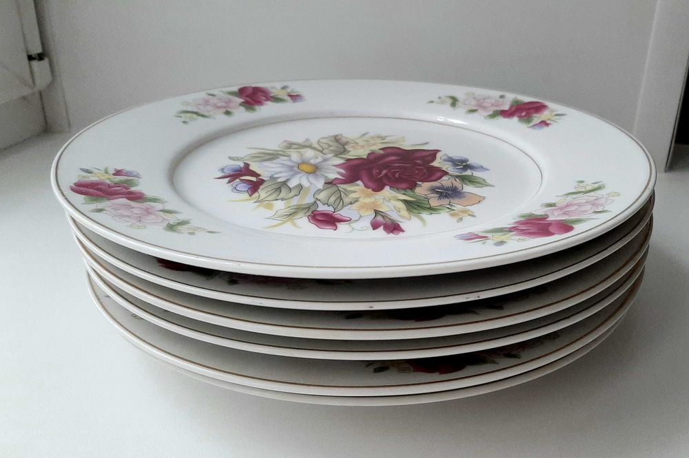 Тарелки столовые D - 24см