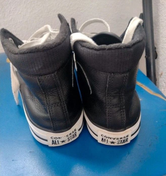 Adidasi înalți Converse nr 40