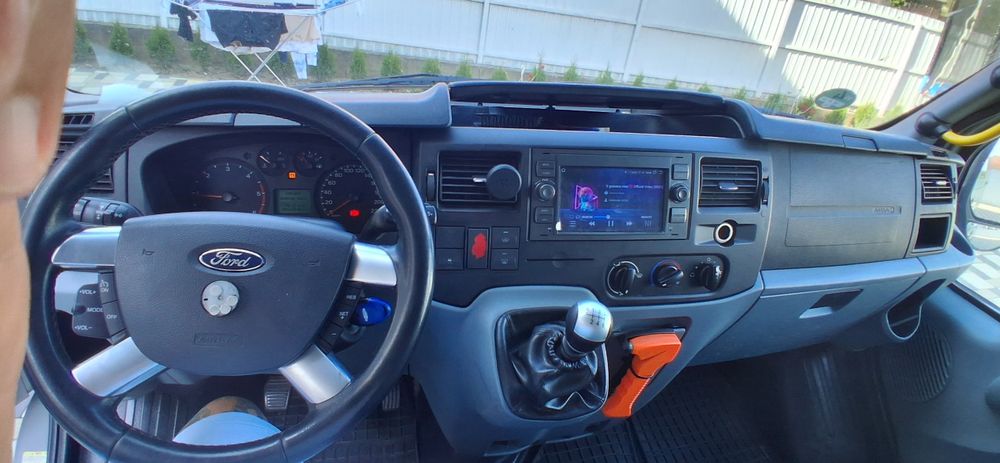 Ford Transit Lung si Înalt