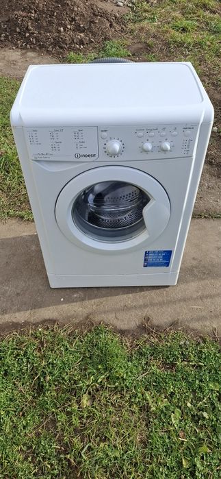 Mașină de spălat Indesit