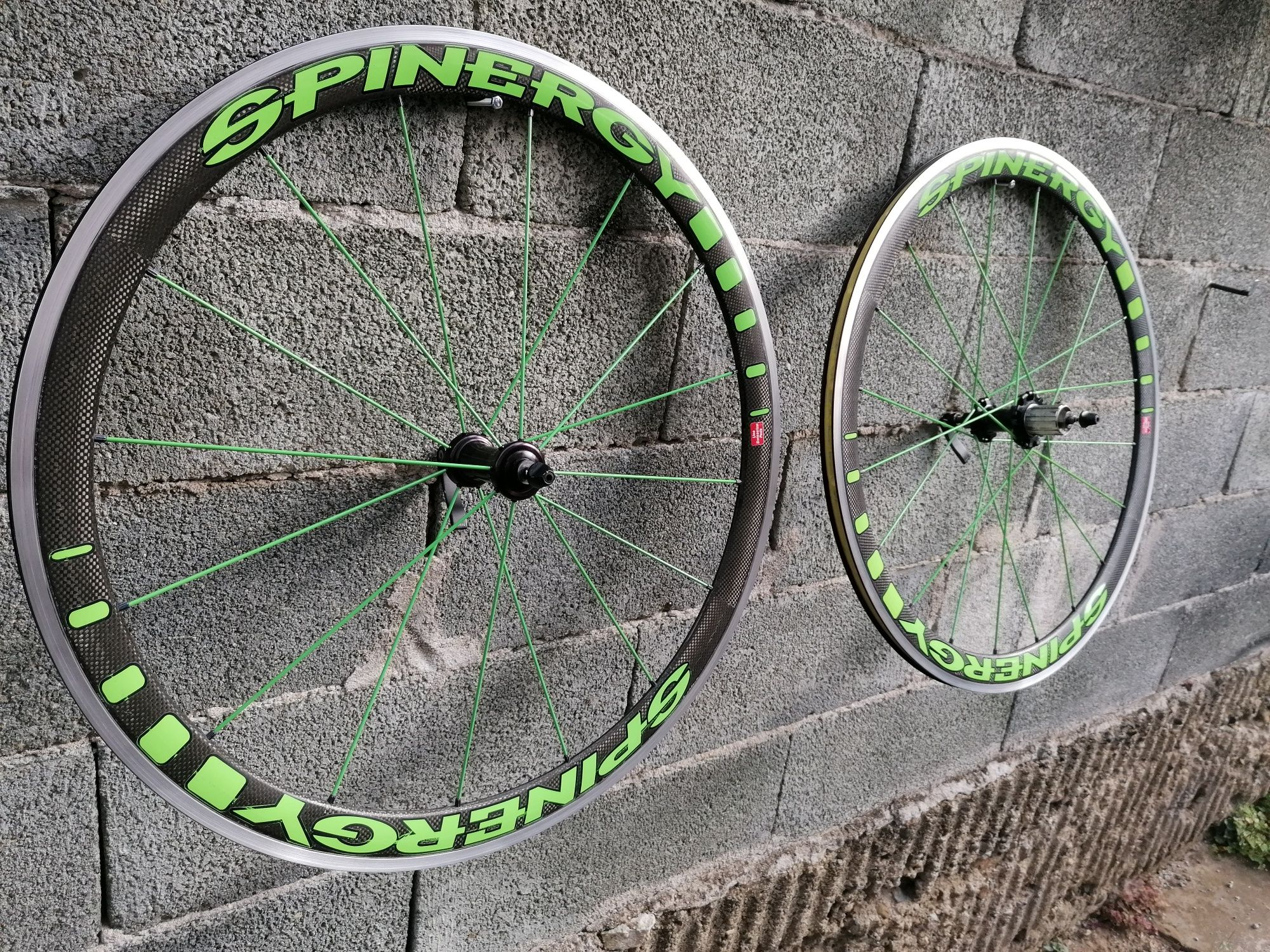 SPINERGY U.S.A. шосейни карбонови капли