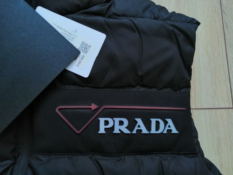 Prada мъжки елек в черен и матов цвят S M L XL